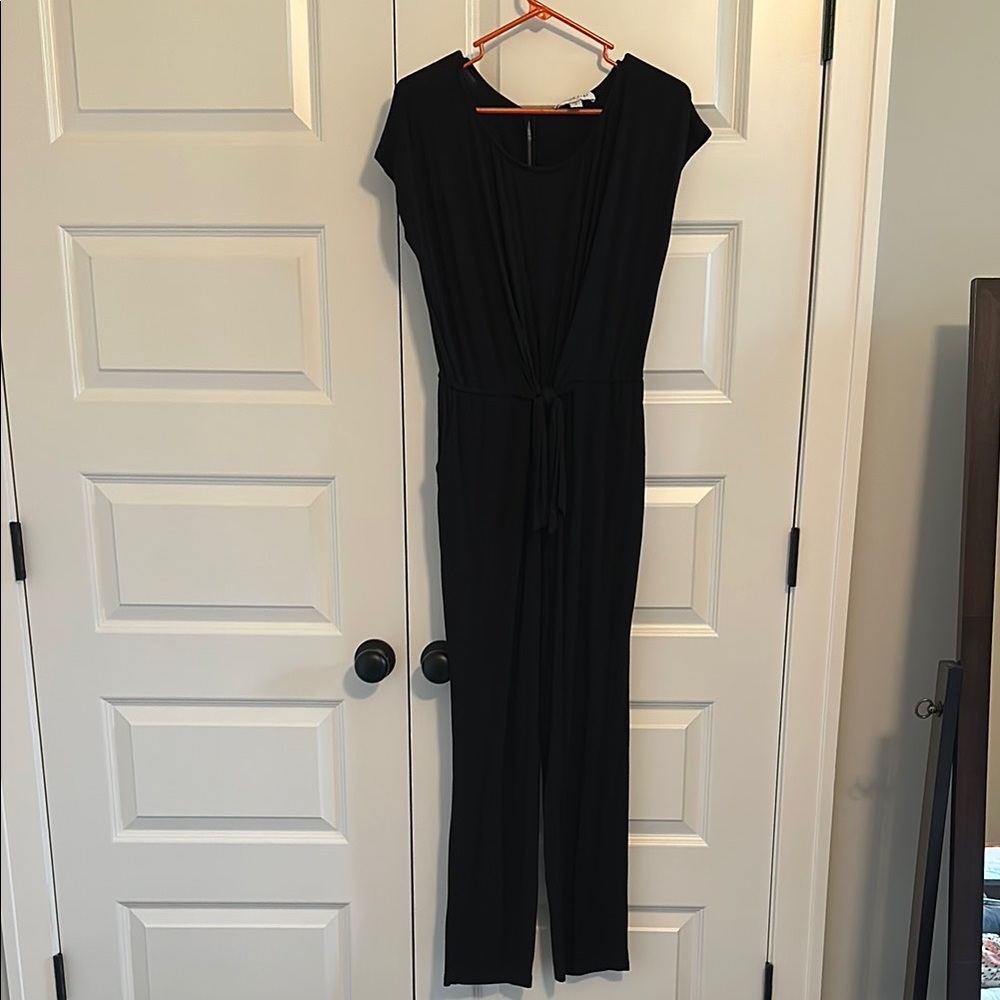 Amore Vert Black Jumpsuit
